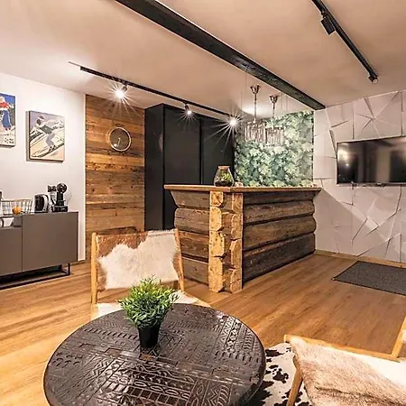 Apartmanhotel Pod Skocznia 4*