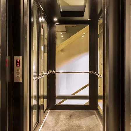 Pod Skocznia Hotel apartamentowy 4*