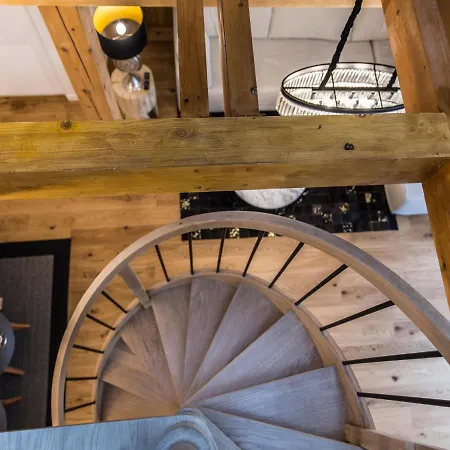 Pod Skocznia Aparthotel 4*