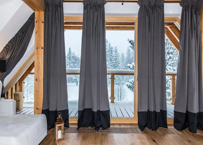 Pod Skocznia Hotel apartamentowy