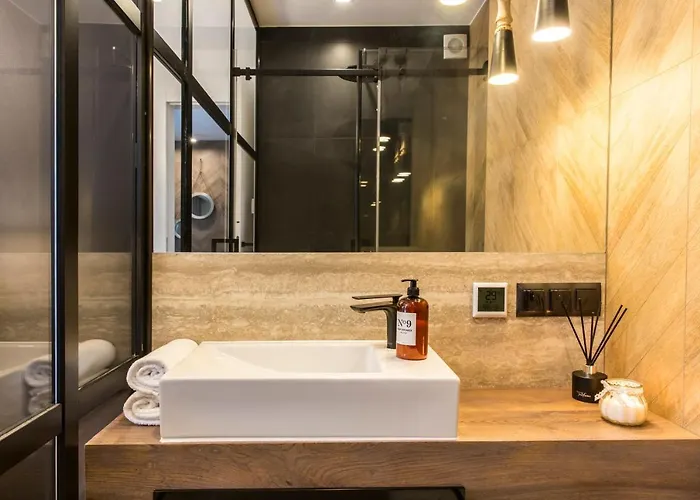 Pod Skocznia Hotel apartamentowy 4*