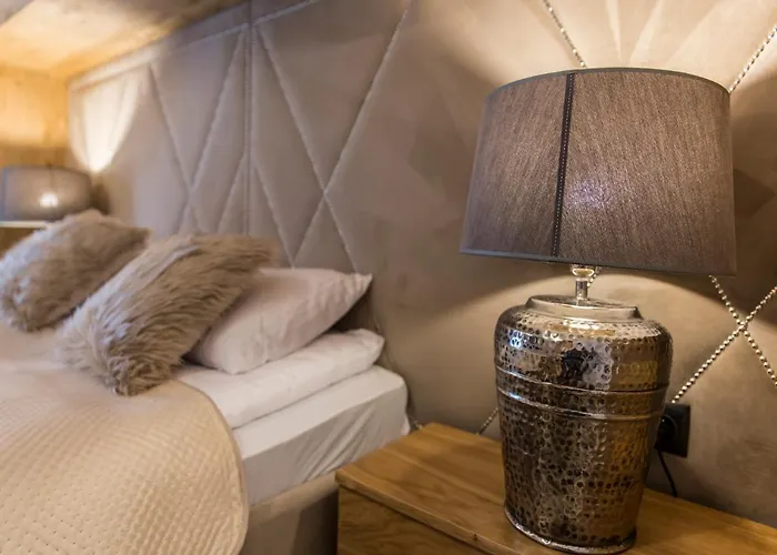 Pod Skocznia Hotel apartamentowy